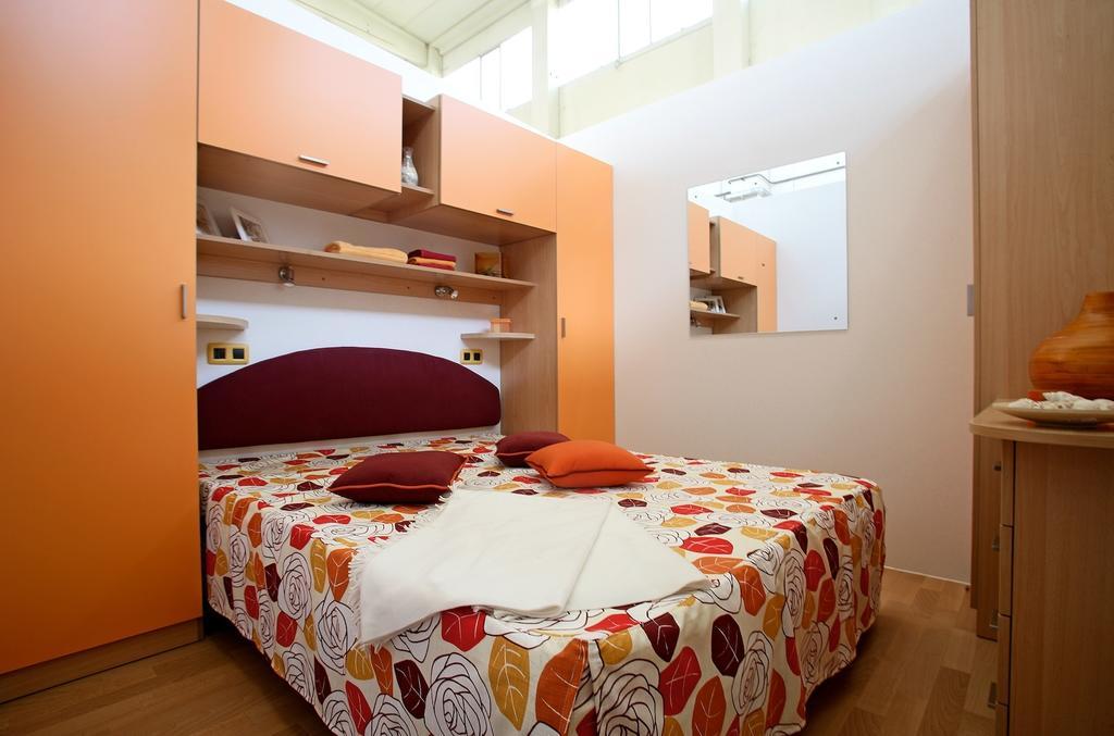 Le Esperidi Camping Ecoresort Марина-ди-Биббона Номер фото