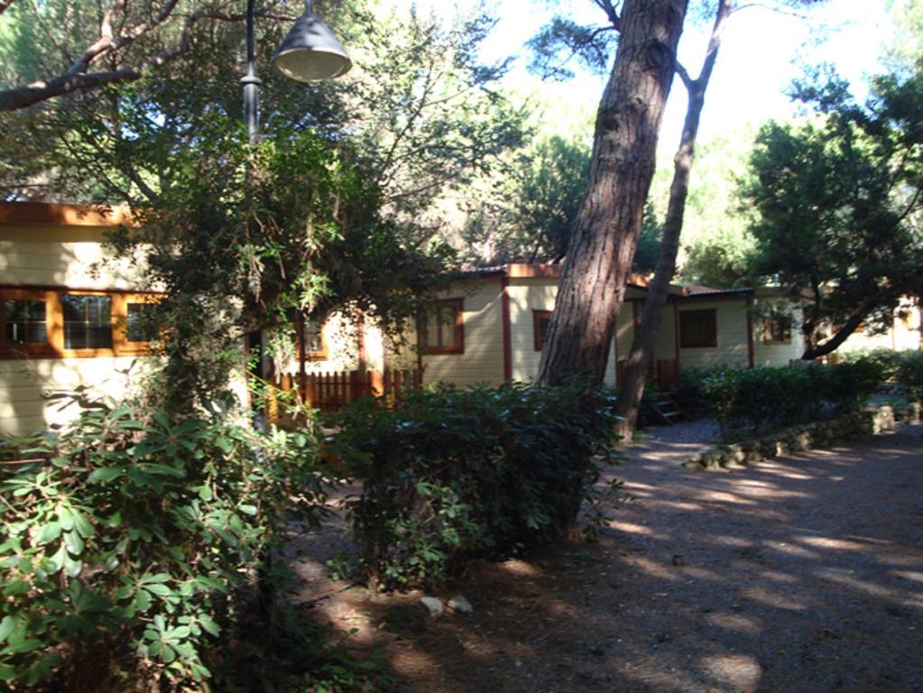 Le Esperidi Camping Ecoresort Марина-ди-Биббона Экстерьер фото
