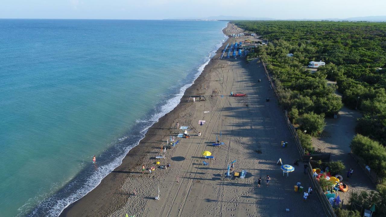 Le Esperidi Camping Ecoresort Марина-ди-Биббона Экстерьер фото